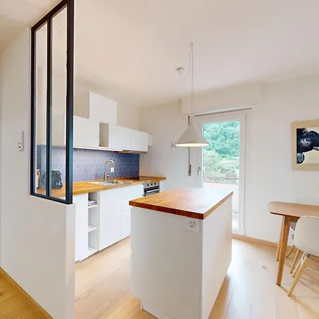 Bright Flat In Lejlighed Sion