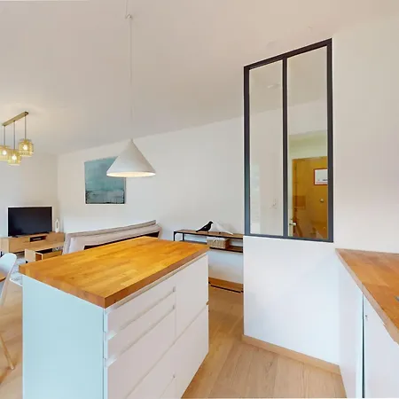 Bright Flat In Apartamento Sion