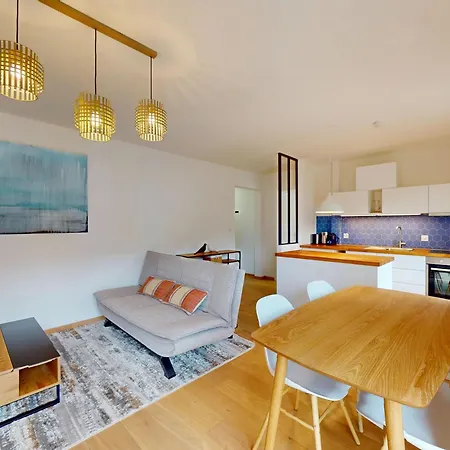 Bright Flat In * シオン